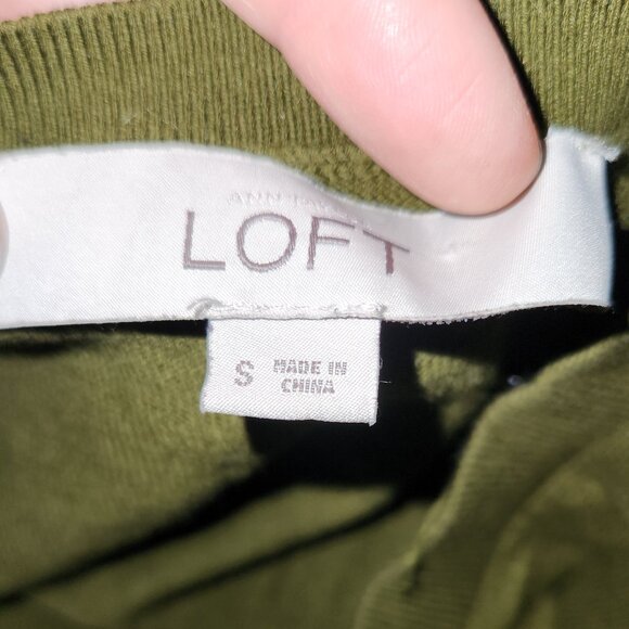 Army Green or Moss Green Cardigan Size Small - Picture 3 of 3